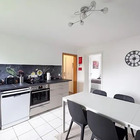 Bege Your Cozy Flat Вермельскирхен